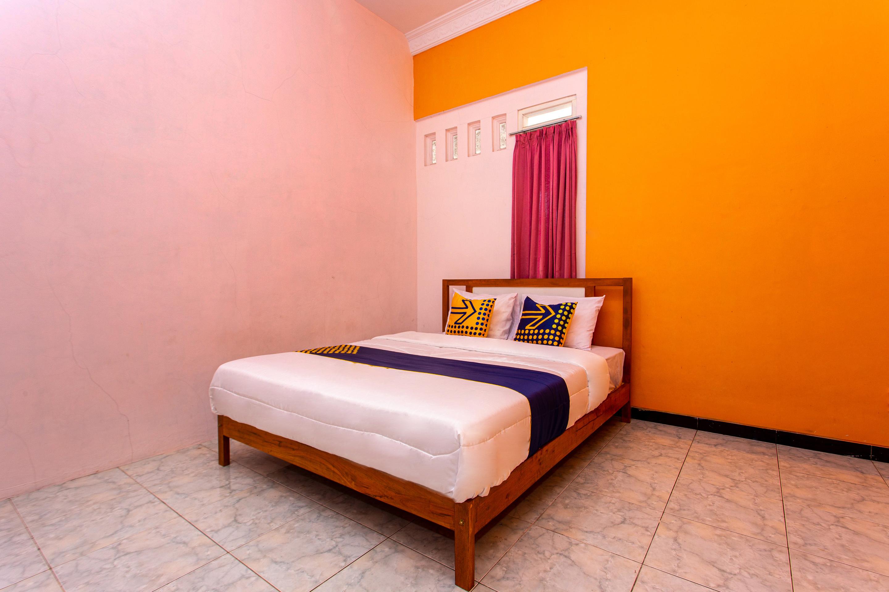 Spot On 2697 Homy House Hotel Semarang Exterior photo