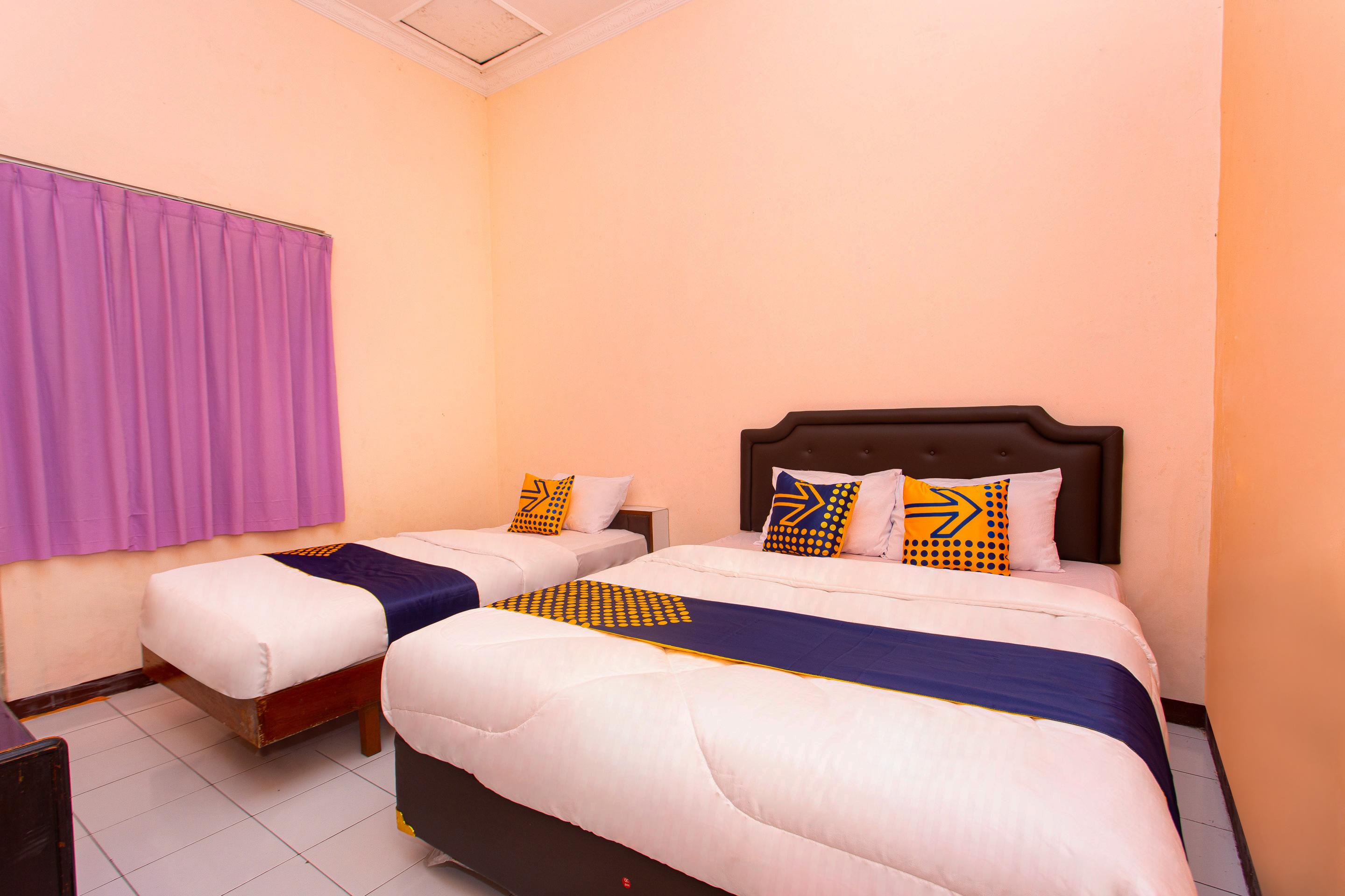 Spot On 2697 Homy House Hotel Semarang Exterior photo