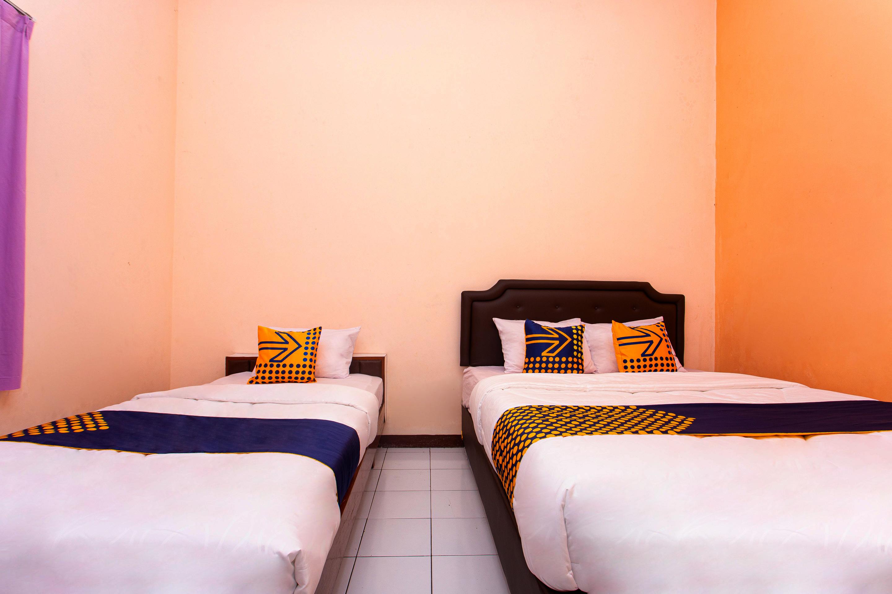 Spot On 2697 Homy House Hotel Semarang Exterior photo